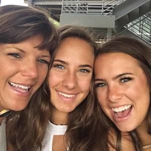 Meet your Posher, Nancy